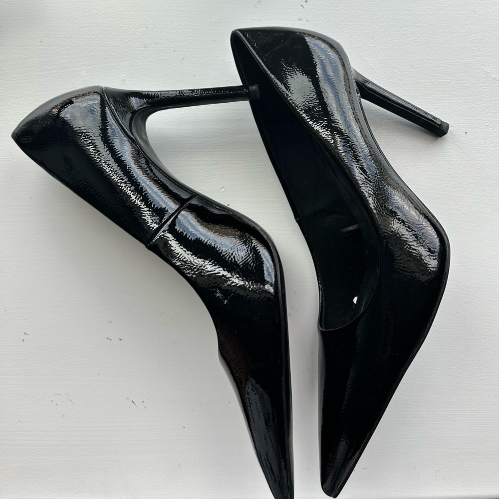 Black formal heels for the occasion! So comfortable you can wear them all day!